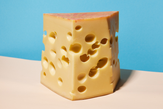 Schweizer Bergkse, junger Emmentaler Hhlengereift (A.O.P.)